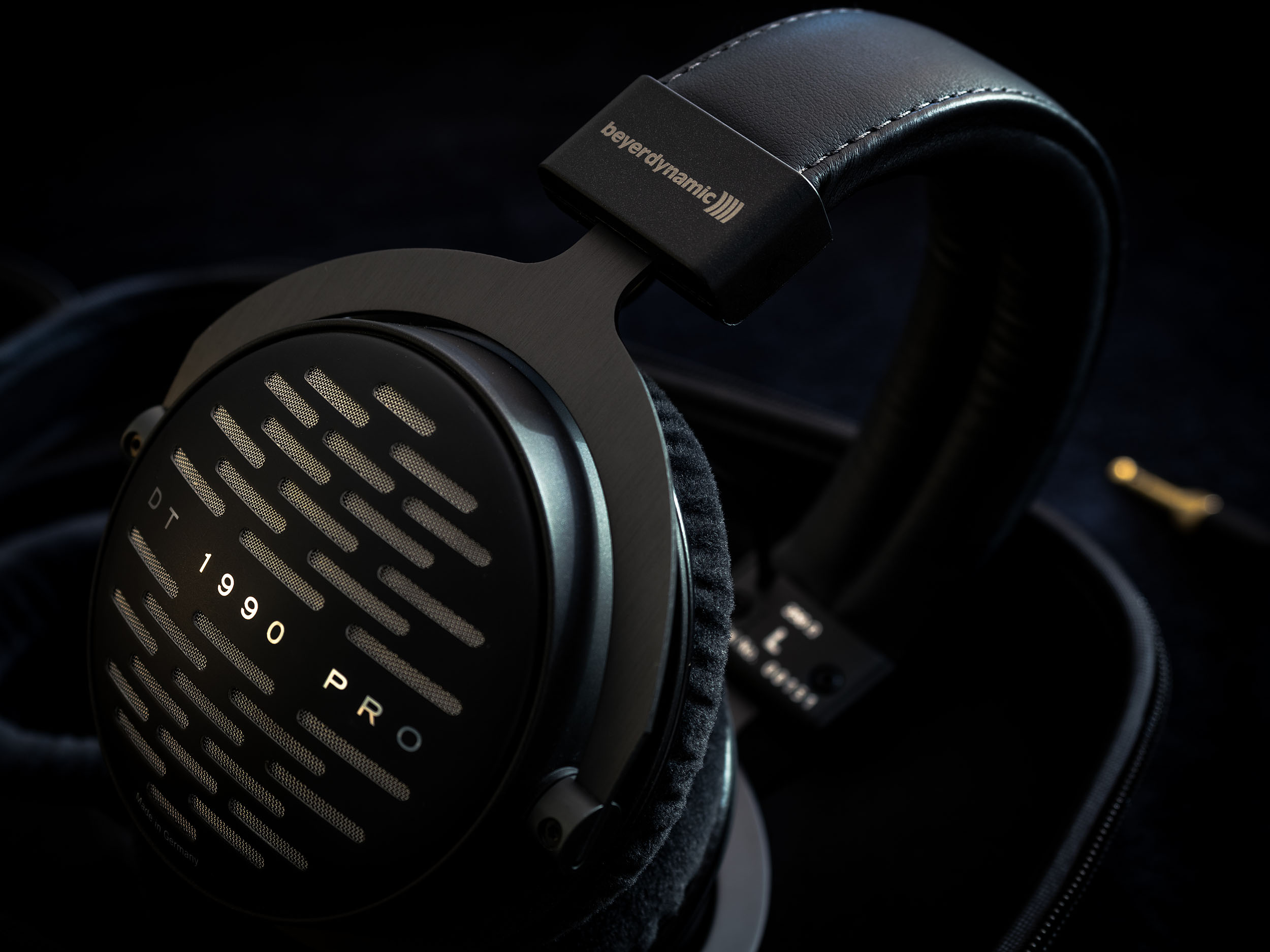 beyerdynamic dt 1990